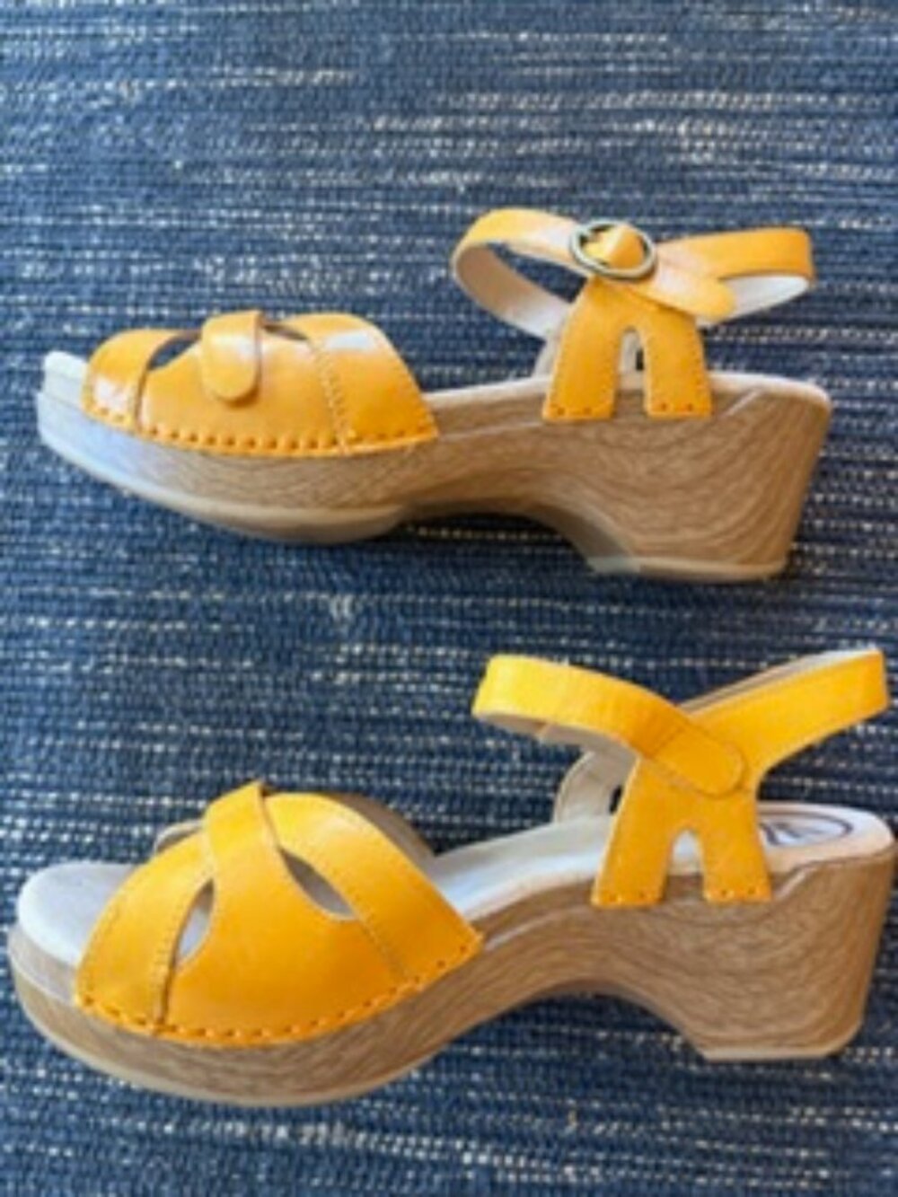 Dansko Season yellow sandals 38 EUC - Picture 2 of 4